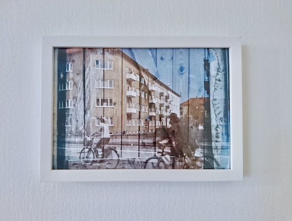 copyright-2020-zlatana-knezevic-karantantider-lockdown-times-reflektioner-av-nobelvagen-reflections-of-nobelvagen-inramat fotografi-framed-photograph